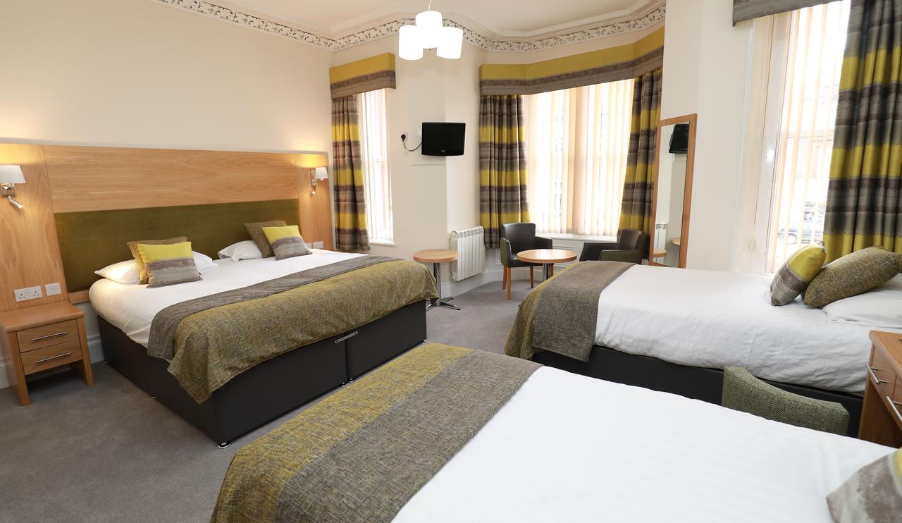 The Famous Star Hotel Moffat Luaran gambar